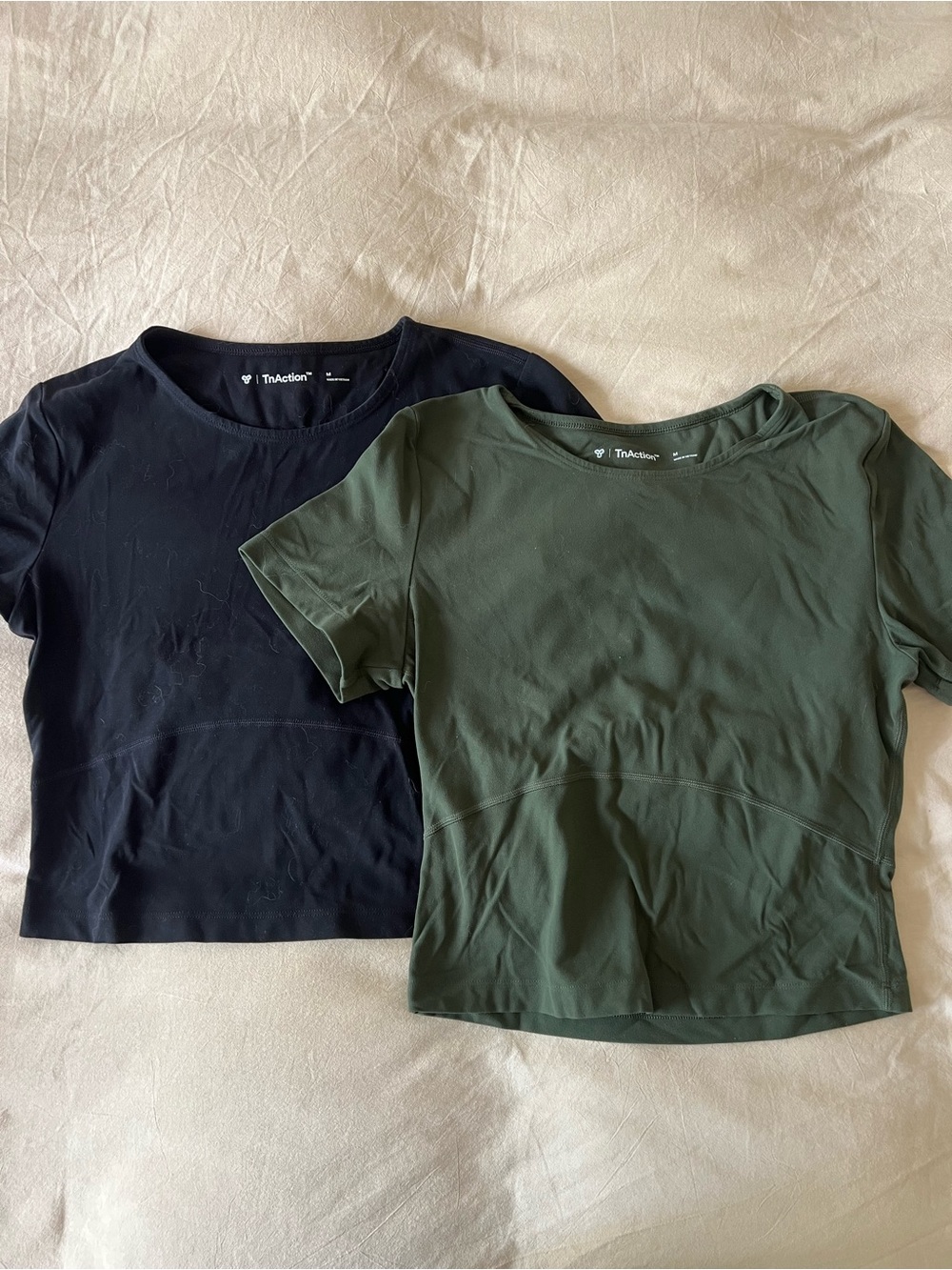 Aritzia TNA crop top bundle